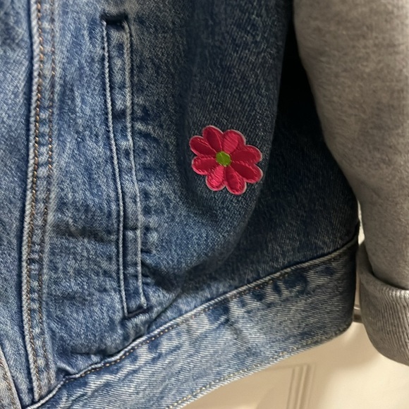 Levi's Blue and Gray Jean Jacket with Hoodie Sleeves - Picture 4 of 5